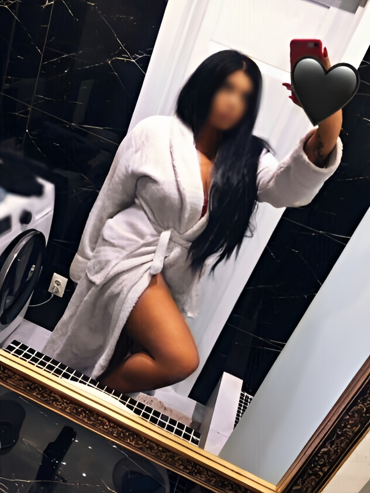 Каролина привлекальеная девушка из Красного села цена от 3000 руб