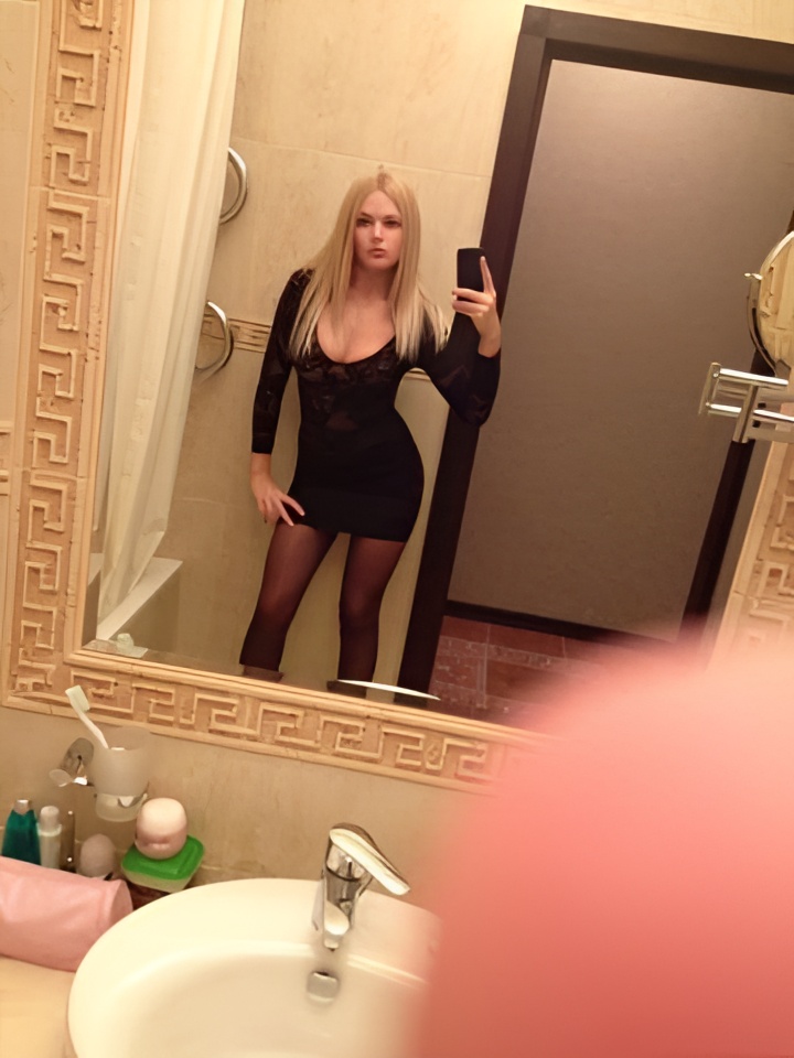 Лариса привлекальеная девушка из Красного села цена от 2000 руб