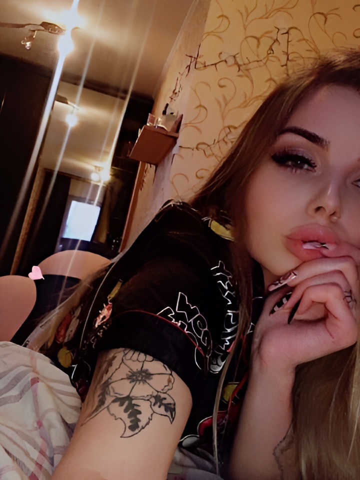 Вероника привлекательная девушка из Красного села цена от 2500 руб