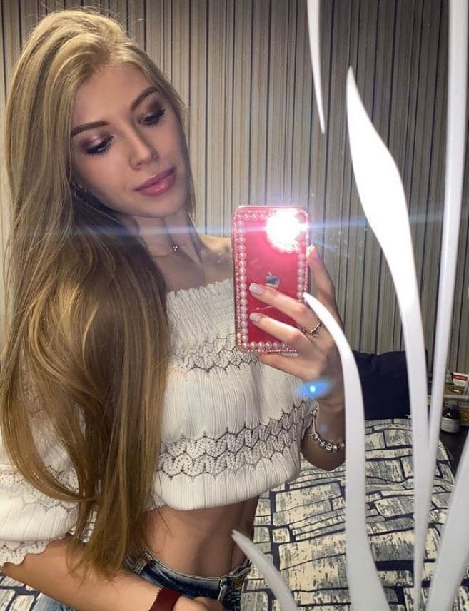 🎥 Карина привлекальеная девушка из Красного села цена от 8000 руб