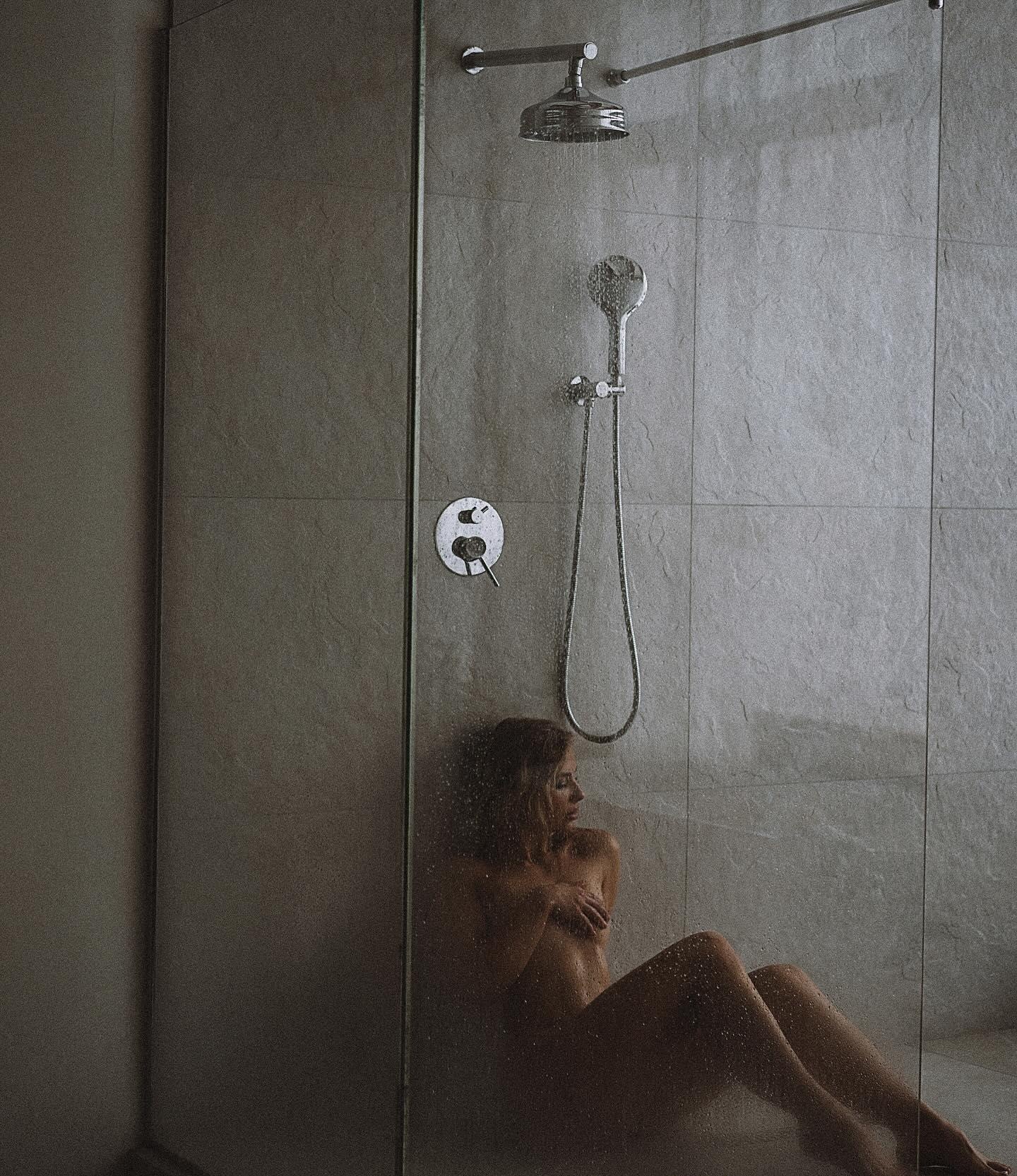 Джулиана привлекальеная девушка из Красного села цена от 4000 руб